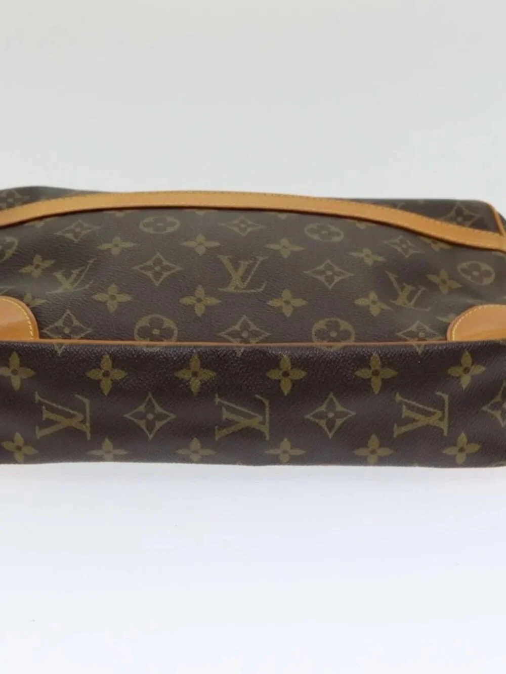 LOUIS VUITTON Monogram Compiegne 28 Clutch Bag M51845 LV Auth